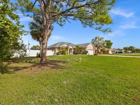 32 Orlando Boulevard Port Charlotte FL 33954