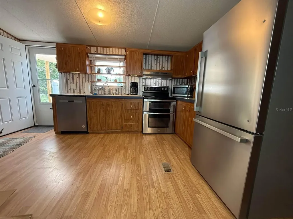 104 Waterway Avenue Satsuma FL 32189