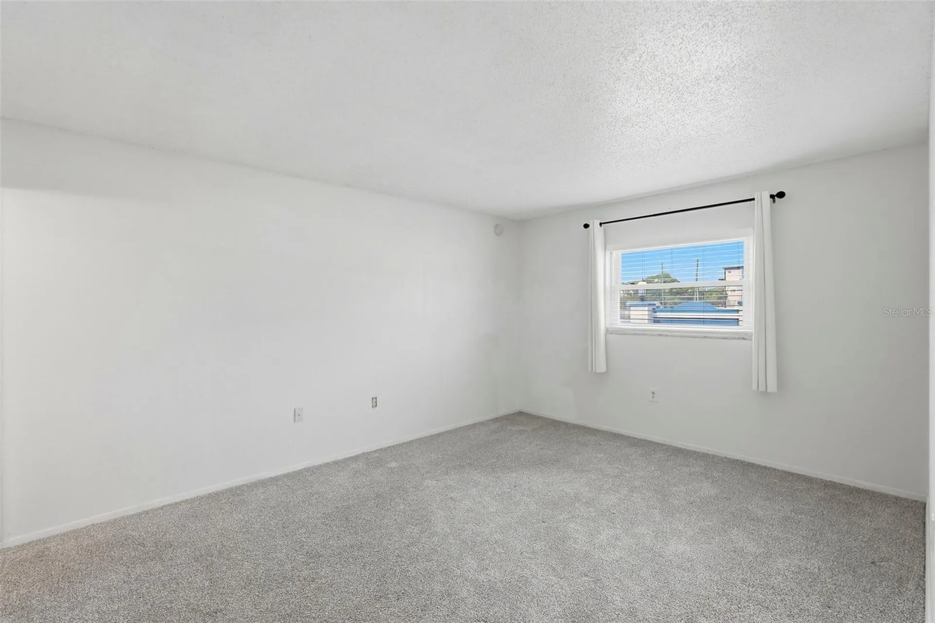 350 79th Avenue N St Petersburg FL 33702