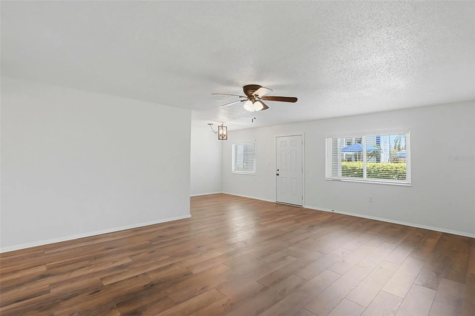 350 79th Avenue N St Petersburg FL 33702