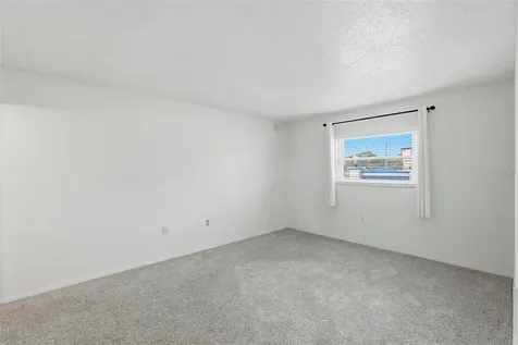 350 79th Avenue N St Petersburg FL 33702