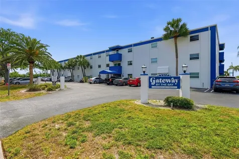 350 79th Avenue N St Petersburg FL 33702