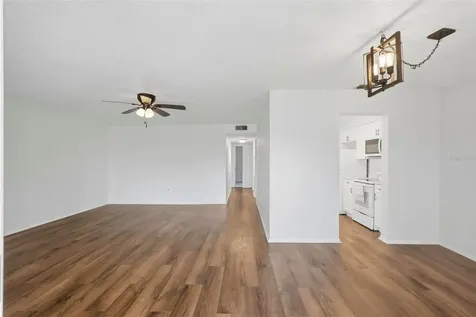 350 79th Avenue N St Petersburg FL 33702