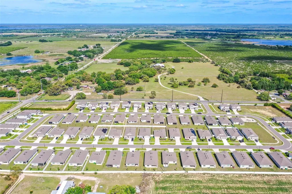 148 Hilltop Bloom Loop Haines City FL 33844