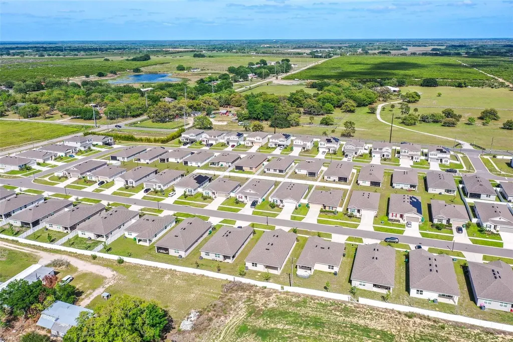 148 Hilltop Bloom Loop Haines City FL 33844
