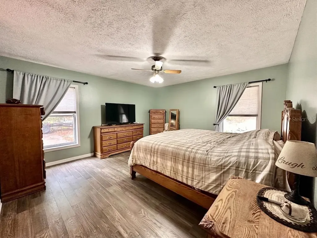 4251 NE 138th Place Anthony FL 32617