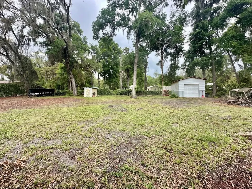4251 NE 138th Place Anthony FL 32617