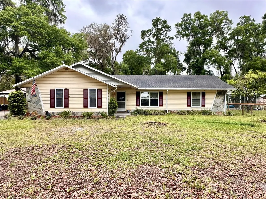 4251 NE 138th Place Anthony FL 32617