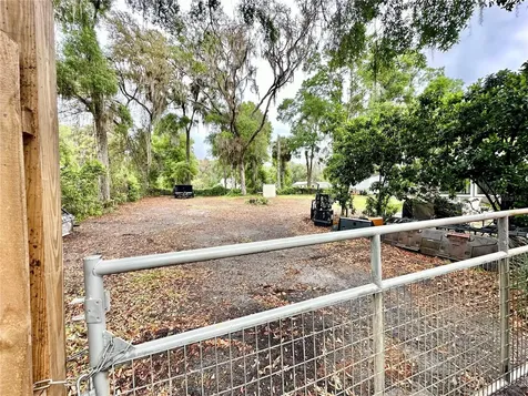 4251 NE 138th Place Anthony FL 32617