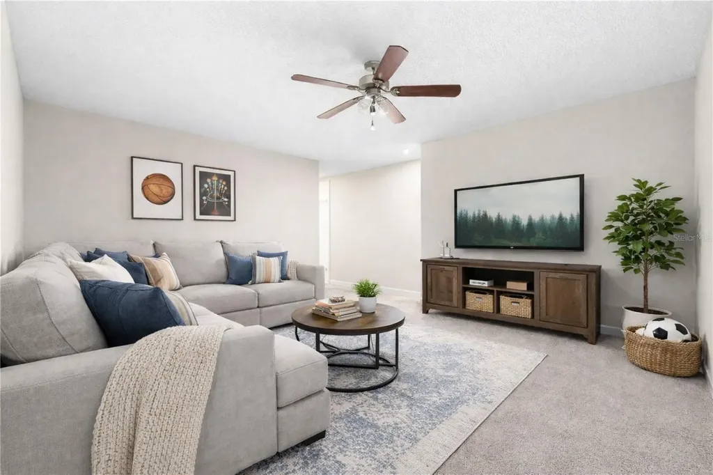 10153 Newminster Loop Ruskin FL 33573
