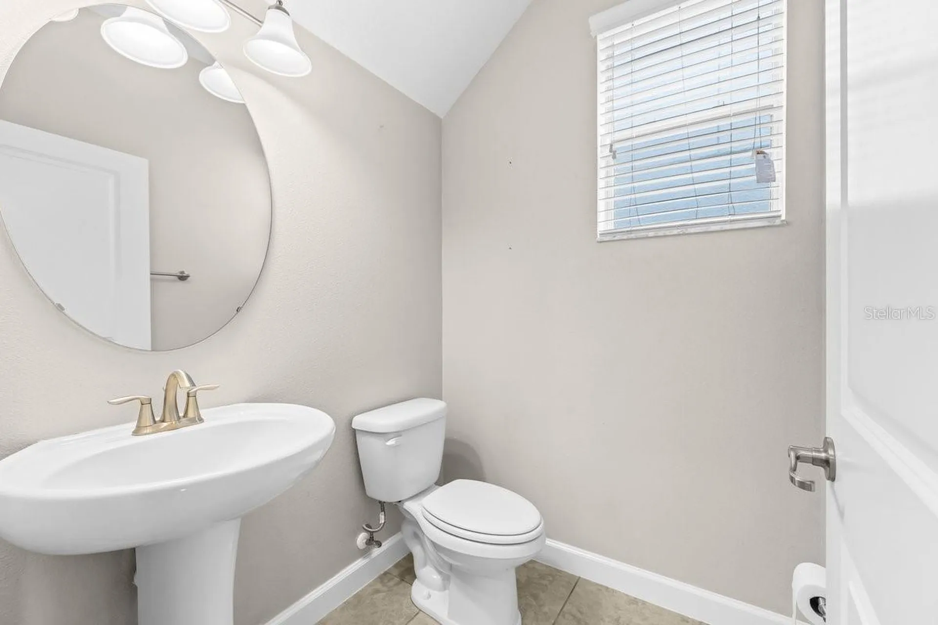 10153 Newminster Loop Ruskin FL 33573