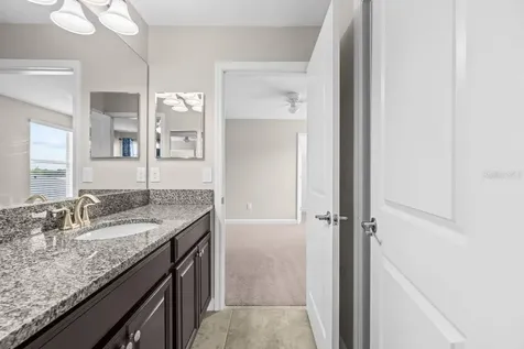 10153 Newminster Loop Ruskin FL 33573