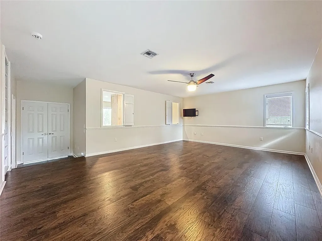 6846 Lake View Drive Yalaha FL 34797