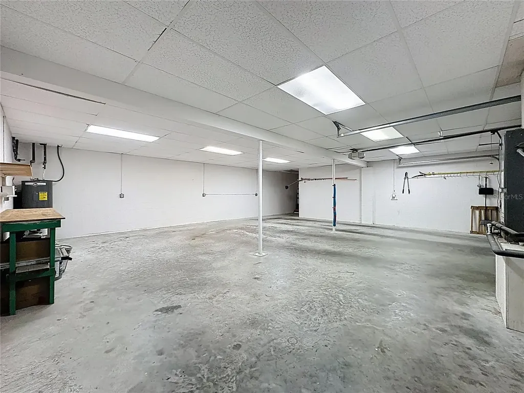 6846 Lake View Drive Yalaha FL 34797