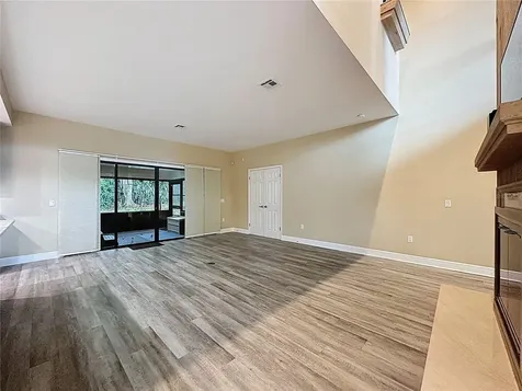6846 Lake View Drive Yalaha FL 34797