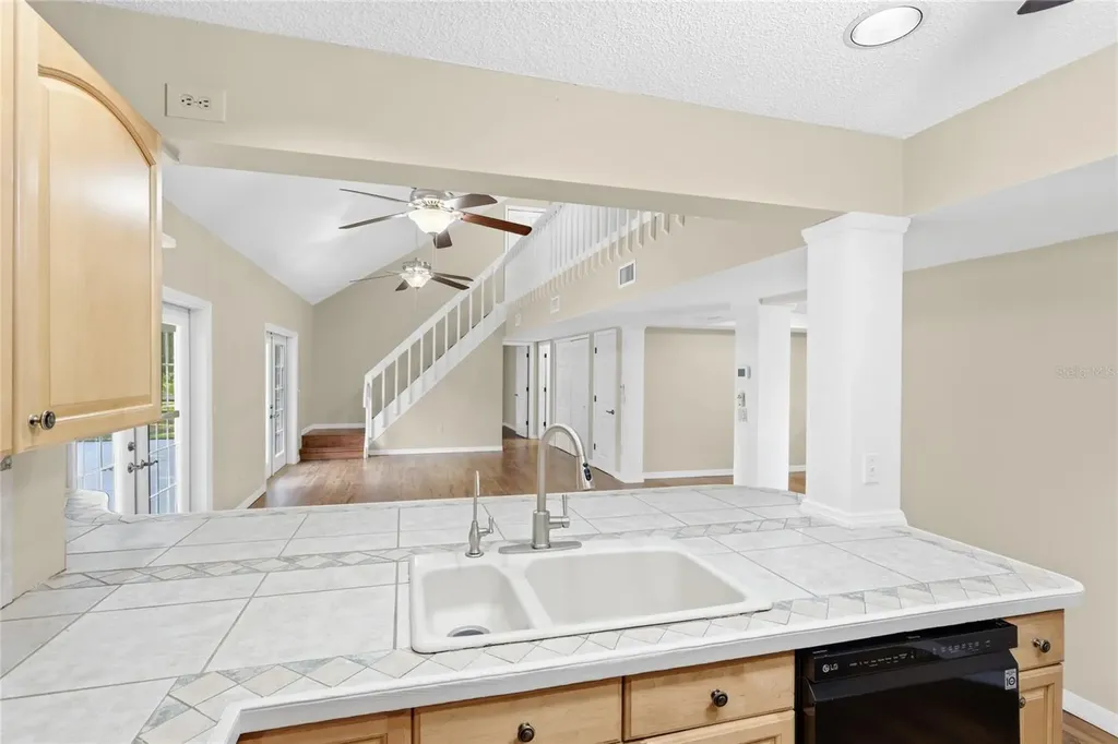 5272 Box Turtle Circle Sarasota FL 34232