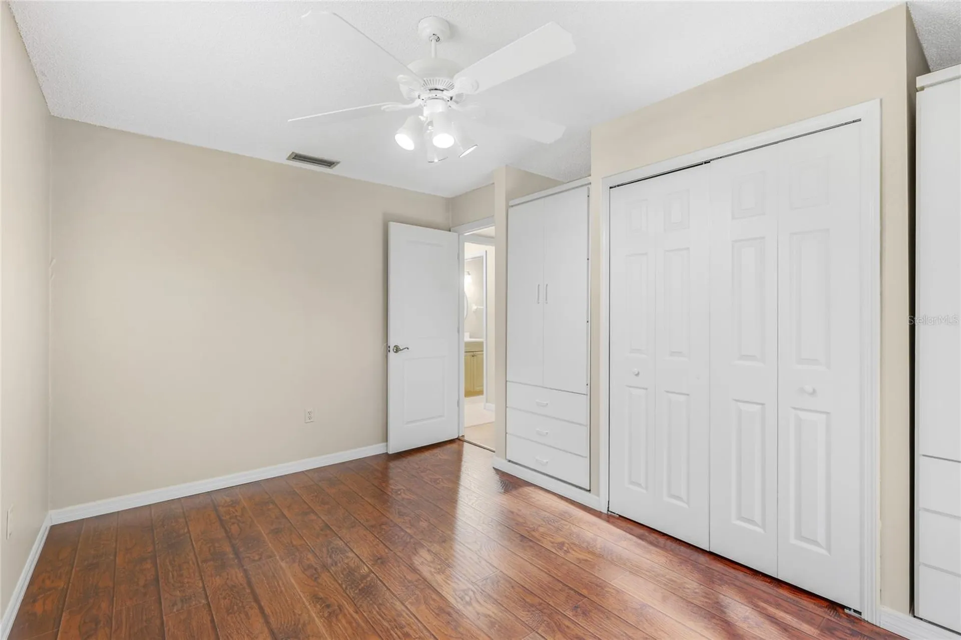 5272 Box Turtle Circle Sarasota FL 34232