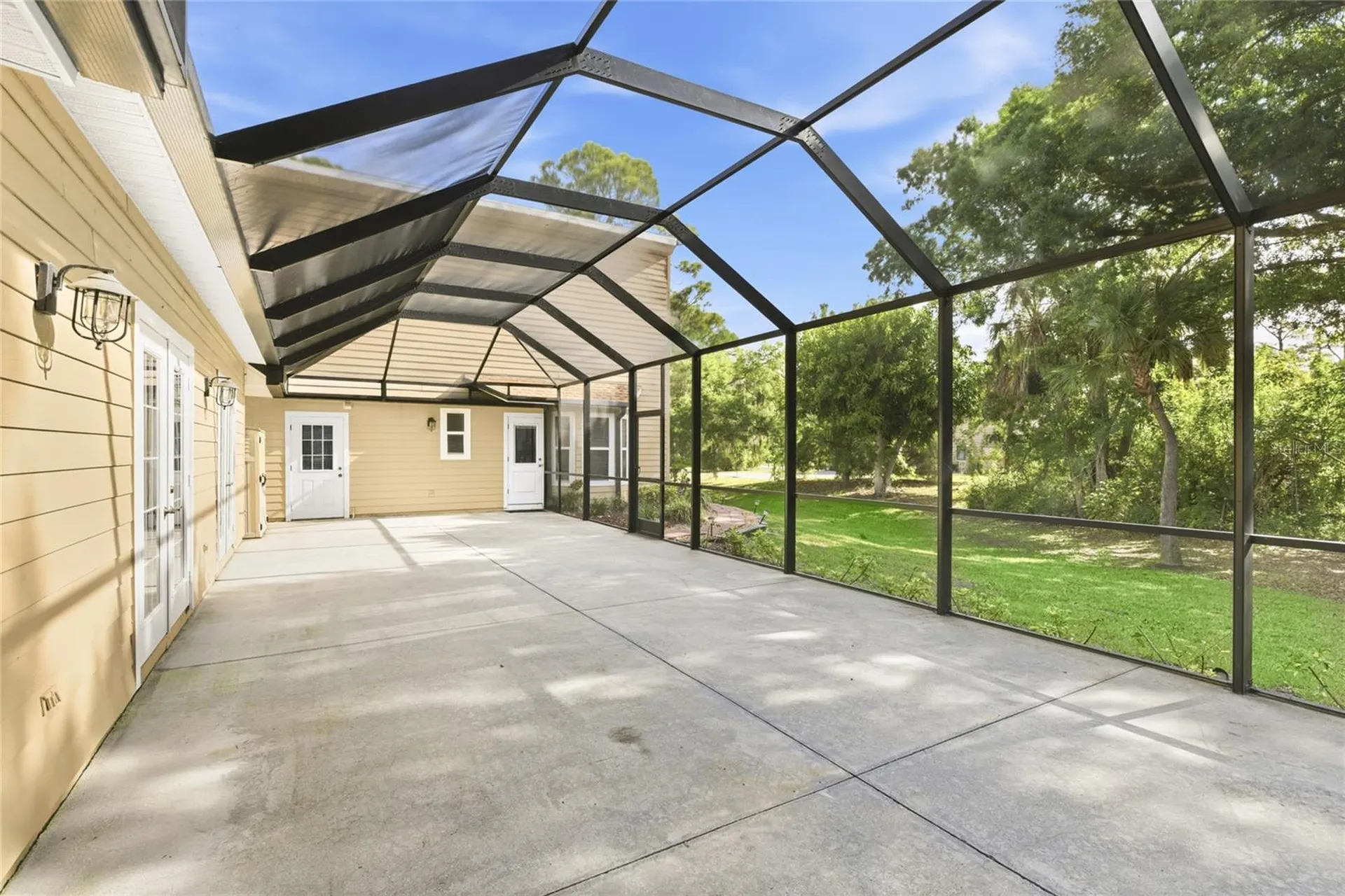 5272 Box Turtle Circle Sarasota FL 34232