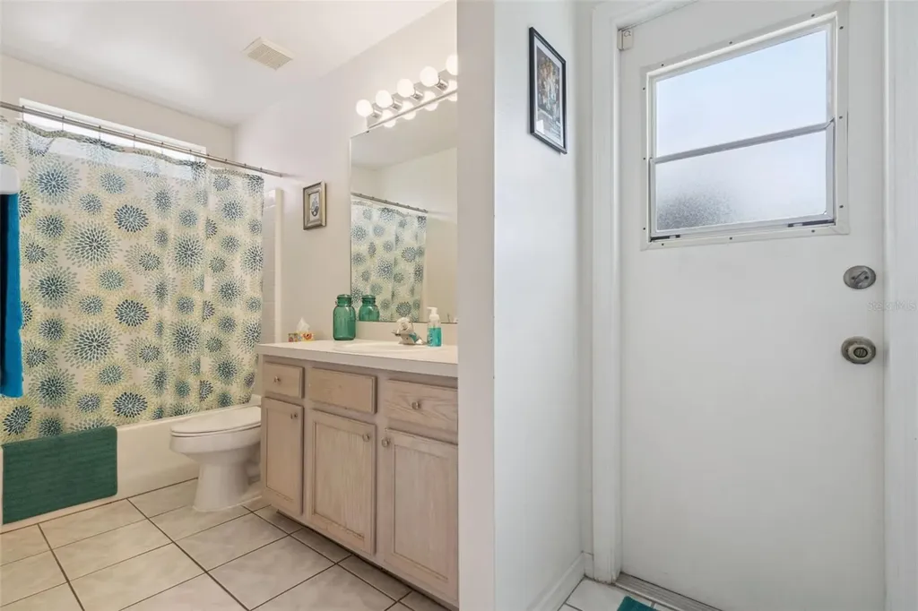 148 Grosvenor Loop Davenport FL 33897