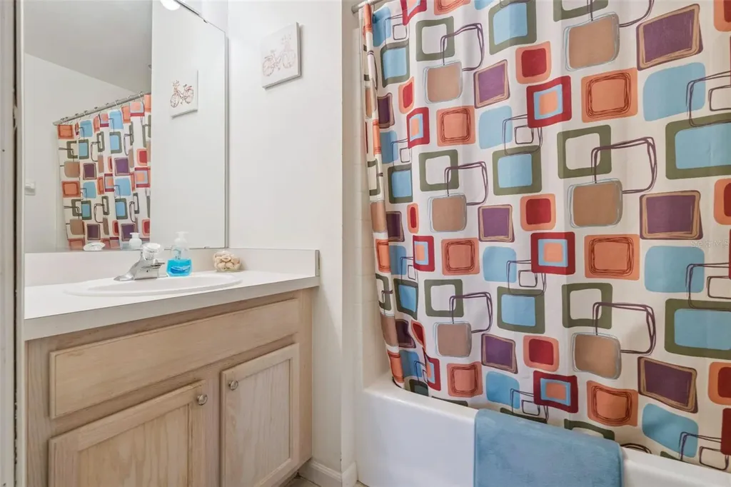 148 Grosvenor Loop Davenport FL 33897