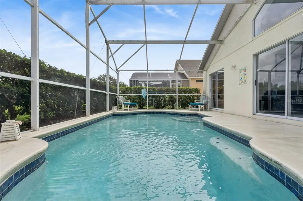 148 Grosvenor Loop Davenport FL 33897