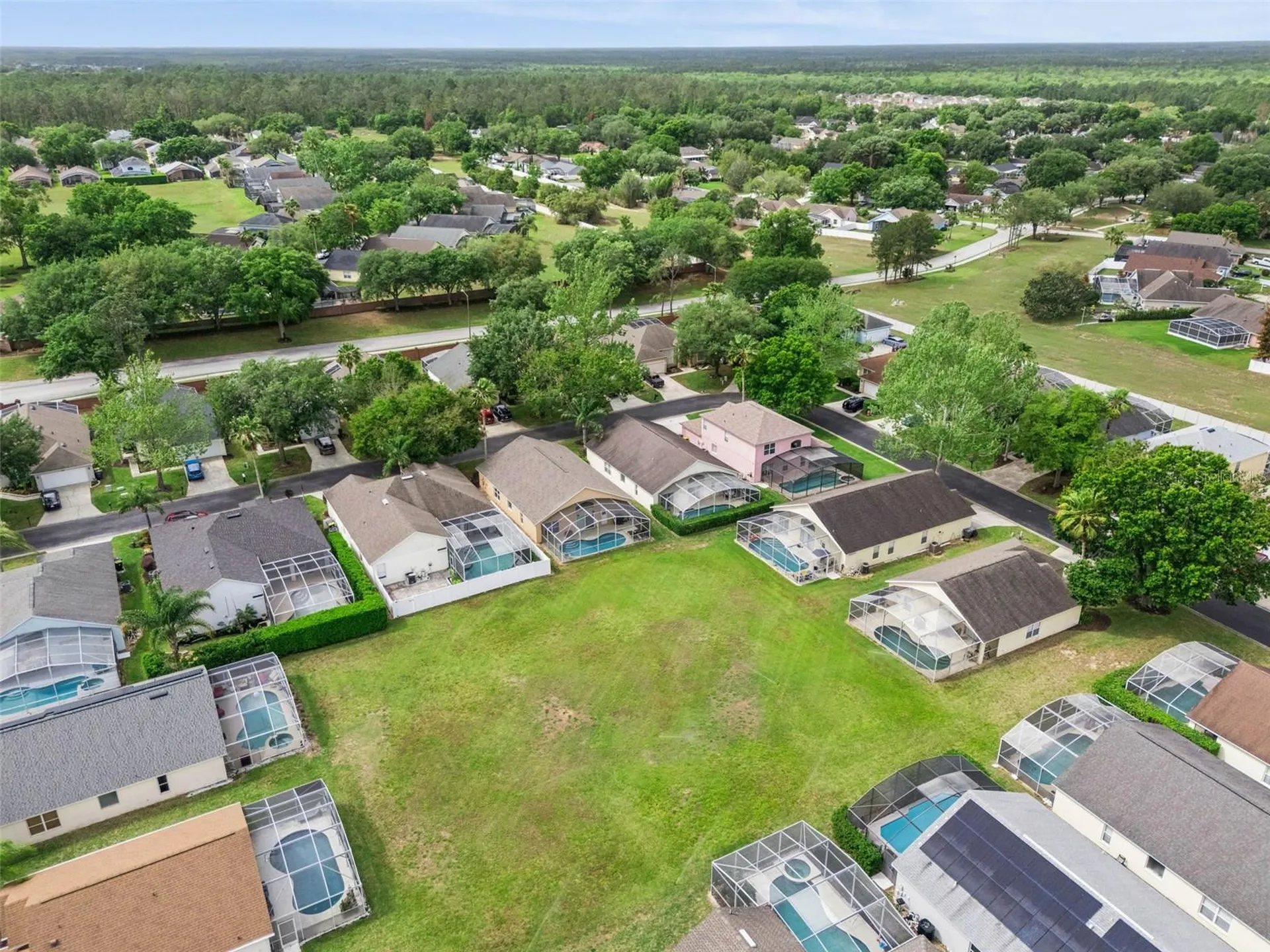 148 Grosvenor Loop Davenport FL 33897