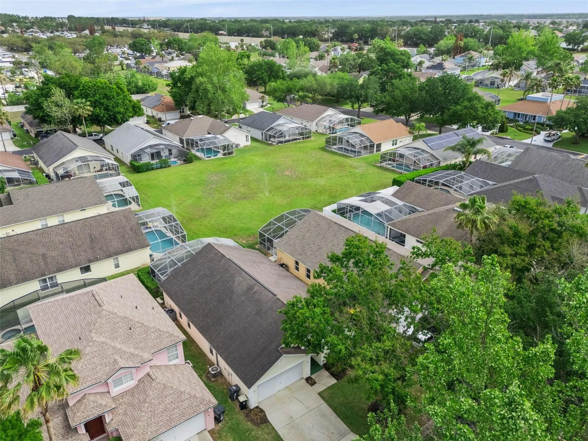 148 Grosvenor Loop Davenport FL 33897