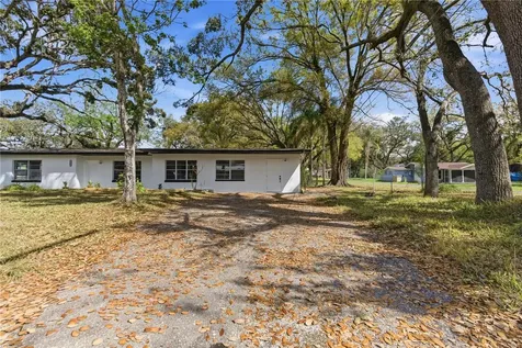 10945 N Boulevard Tampa FL 33612