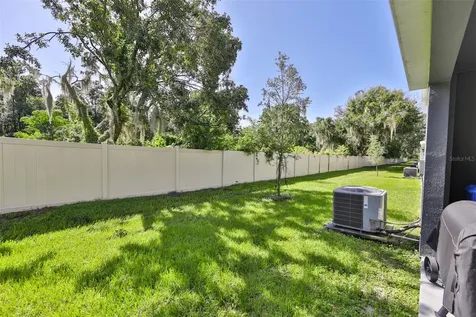 3225 Pleasant Willow Court Brandon FL 33511
