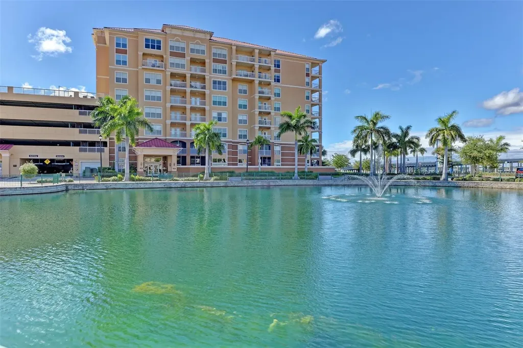 808 3rd Avenue W Bradenton FL 34205