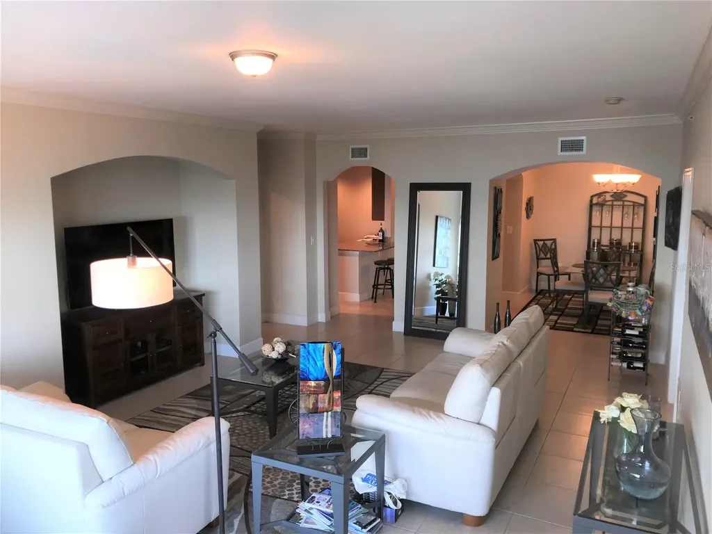 808 3rd Avenue W Bradenton FL 34205