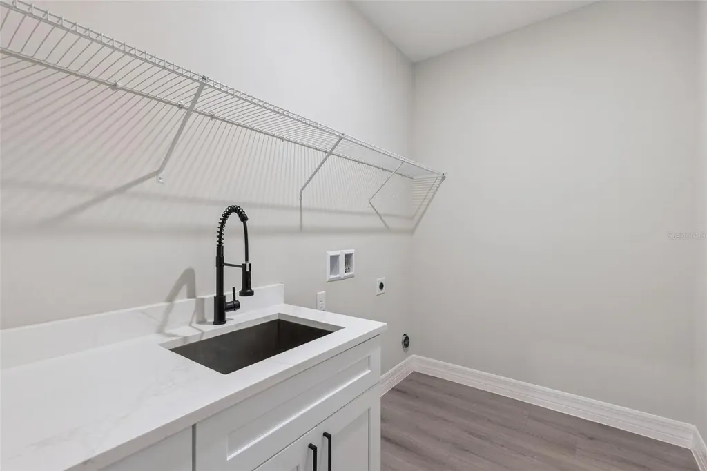 42875 Honeysuckle Street Eustis FL 32736
