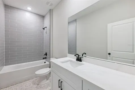 42875 Honeysuckle Street Eustis FL 32736