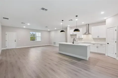 42875 Honeysuckle Street Eustis FL 32736