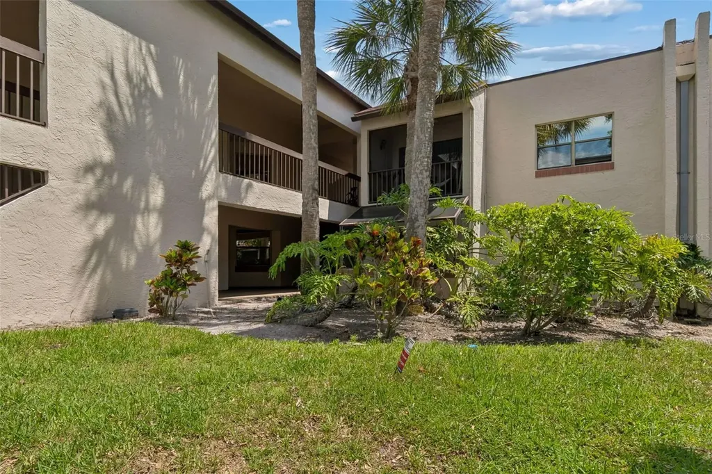 2971 Estancia Boulevard Clearwater FL 33761