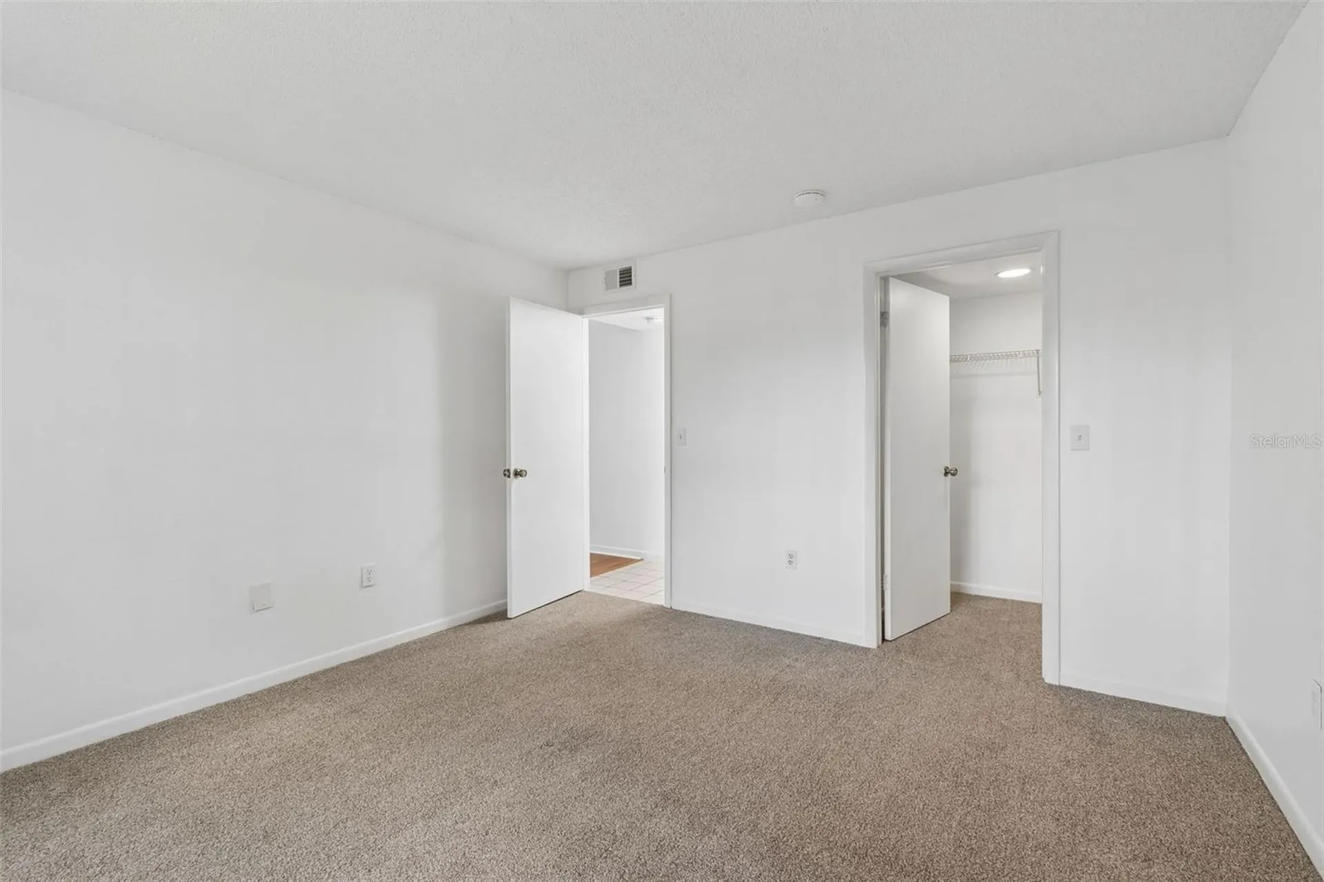 2971 Estancia Boulevard Clearwater FL 33761