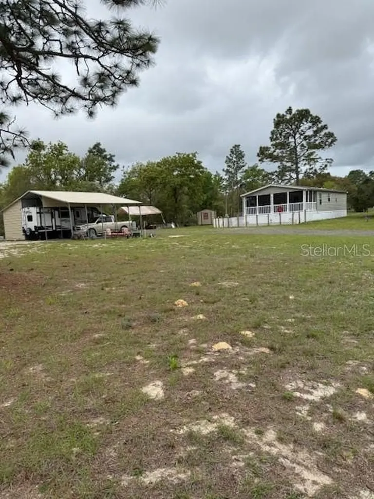 13330 SE 21st Place Morriston FL 32668