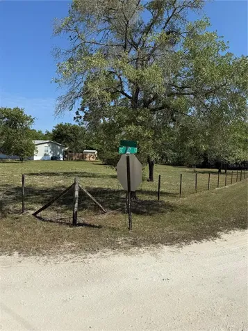 13330 SE 21st Place Morriston FL 32668
