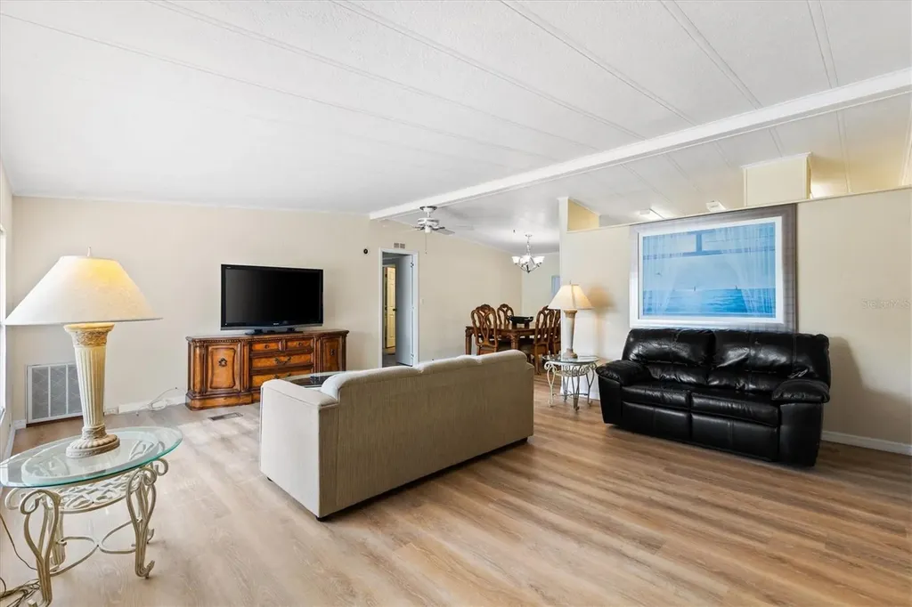 5556 Columbus Circle Wildwood FL 34785