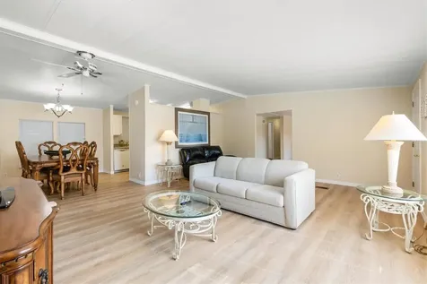 5556 Columbus Circle Wildwood FL 34785