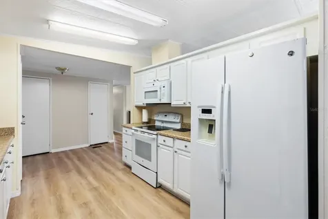 5556 Columbus Circle Wildwood FL 34785