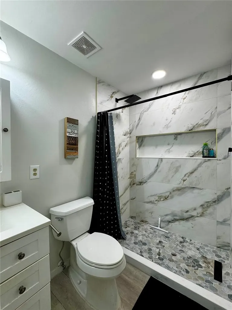 3031 Quail Hollow Sarasota FL 34235