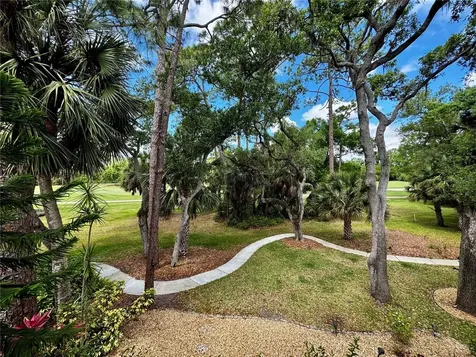 3031 Quail Hollow Sarasota FL 34235