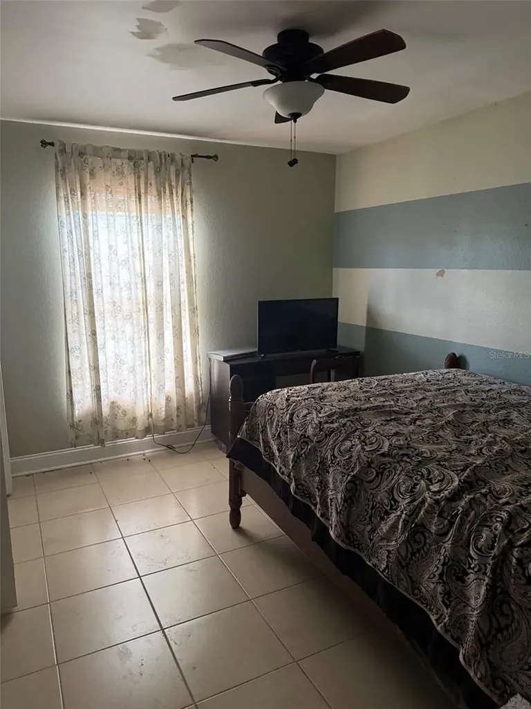 7606 37th Street Circle E Sarasota FL 34243
