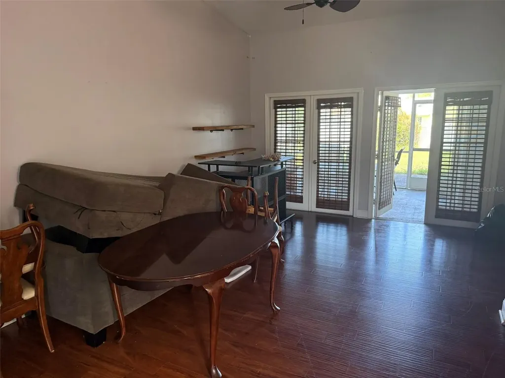 7606 37th Street Circle E Sarasota FL 34243
