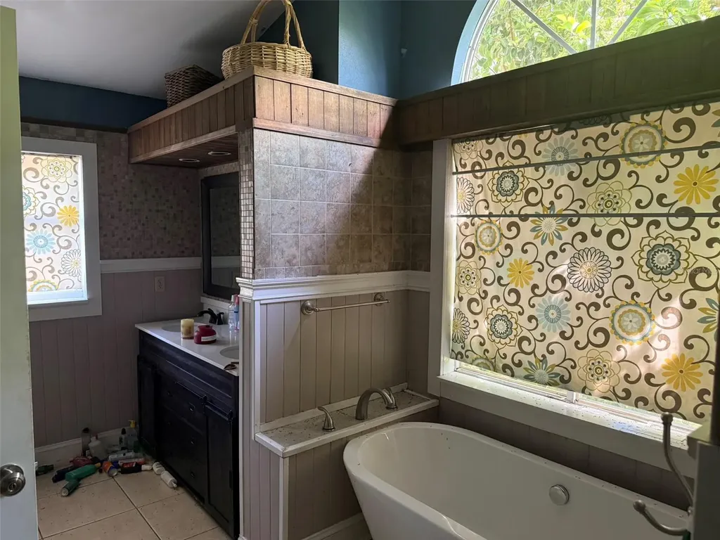 7606 37th Street Circle E Sarasota FL 34243