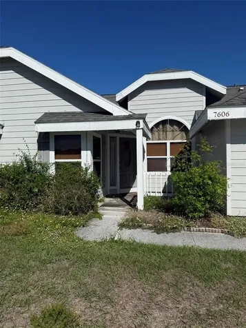 7606 37th Street Circle E Sarasota FL 34243