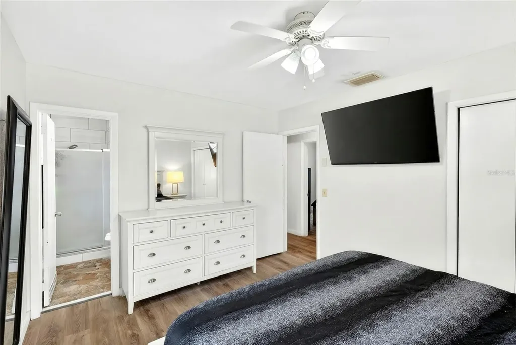 1565 S Evergreen Avenue Clearwater FL 33756