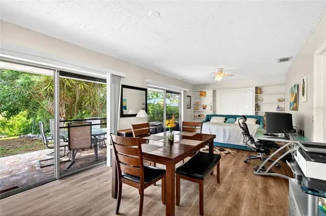 1565 S Evergreen Avenue Clearwater FL 33756