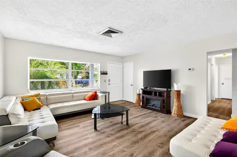1565 S Evergreen Avenue Clearwater FL 33756